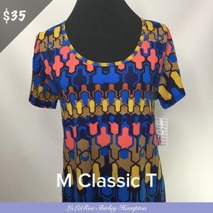 Medium Lularoe Classic T